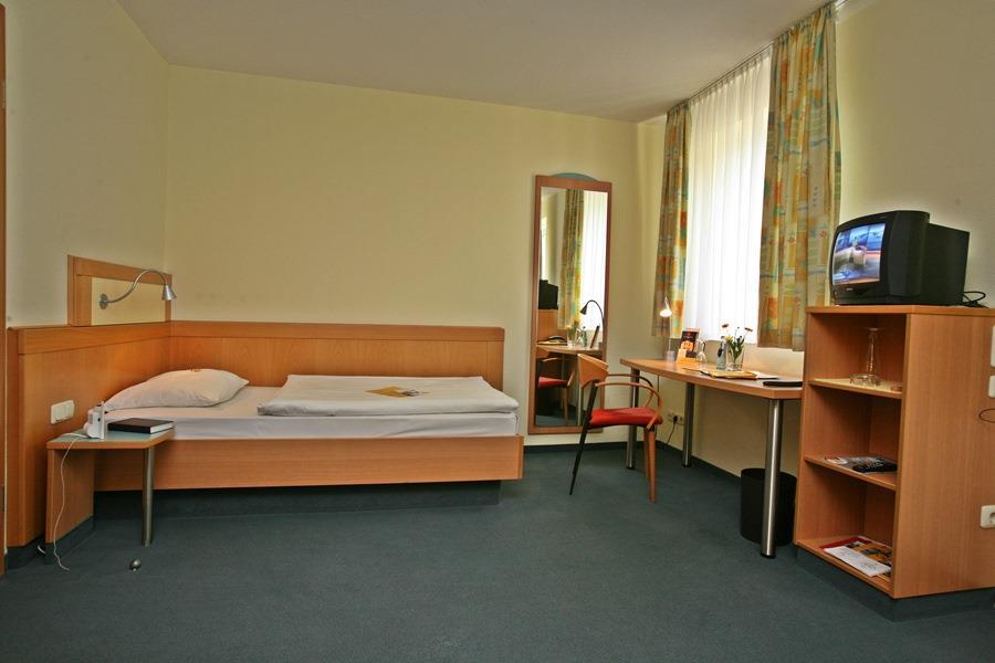 Hotel Gewuerzmuehle Gera Ruang foto
