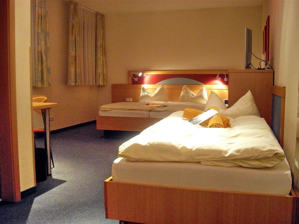 Hotel Gewuerzmuehle Gera Bagian luar foto